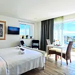 Πανσιόν Amigos Sempre -