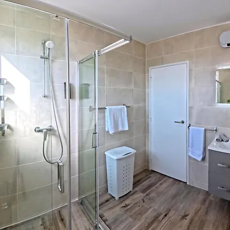 Guest house Amigos Sempre - *