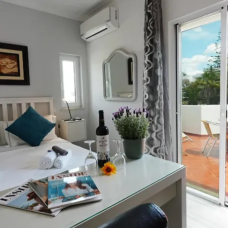 Guest house Amigos Sempre - *